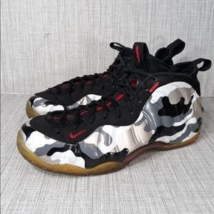Nike Air Foamposite One Premium ‘Fighter Jet’